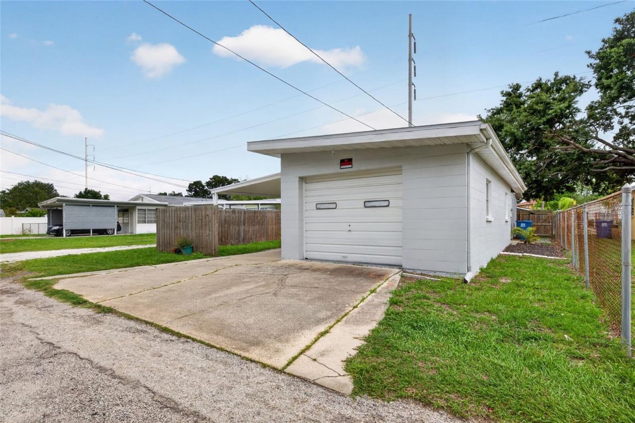 679 71st Ave North Avenue N, Saint Petersburg, FL 33702 Photo