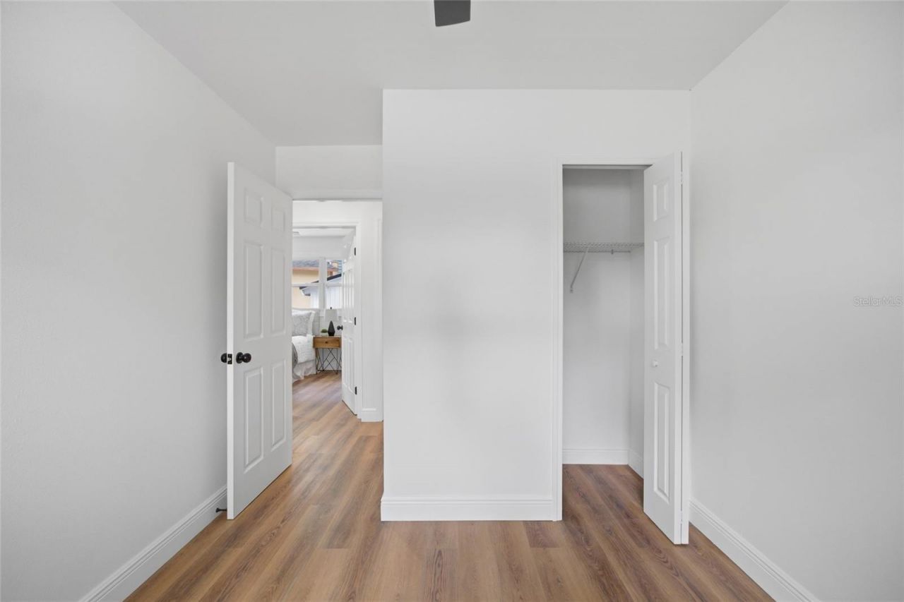 2102 E Howell Street , Tampa, FL 33610 Photo