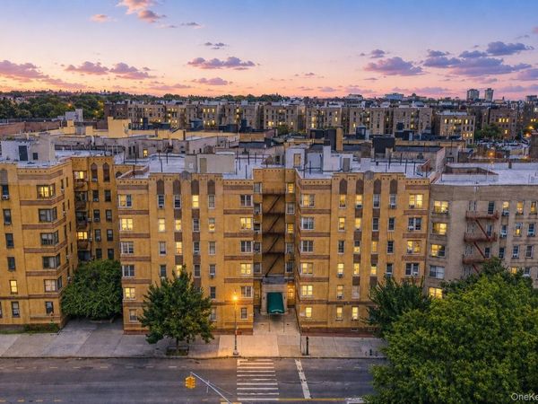 2166 Bronx Park E, Unit 1F, Bronx, NY 10462