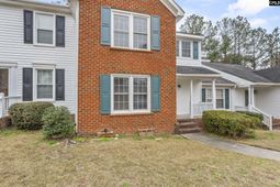 80 N Lake Pointe Drive  photo 4