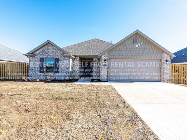 441 Peach Avenue , Centerton, AR 72719
