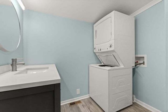 4765 Churchill Road Photo 7