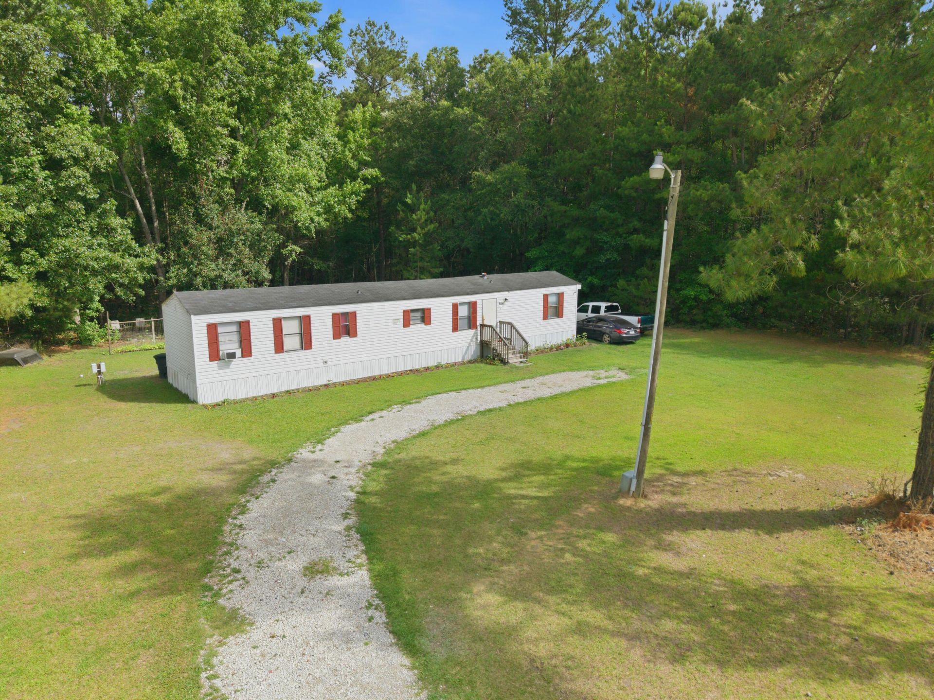 1154 Edgewater Road Photo 8