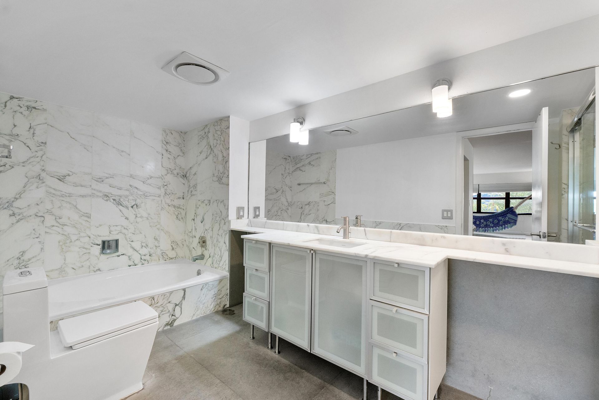 4900 N Ocean Boulevard, Unit 416, Lauderdale by the Sea, FL 33308 Photo