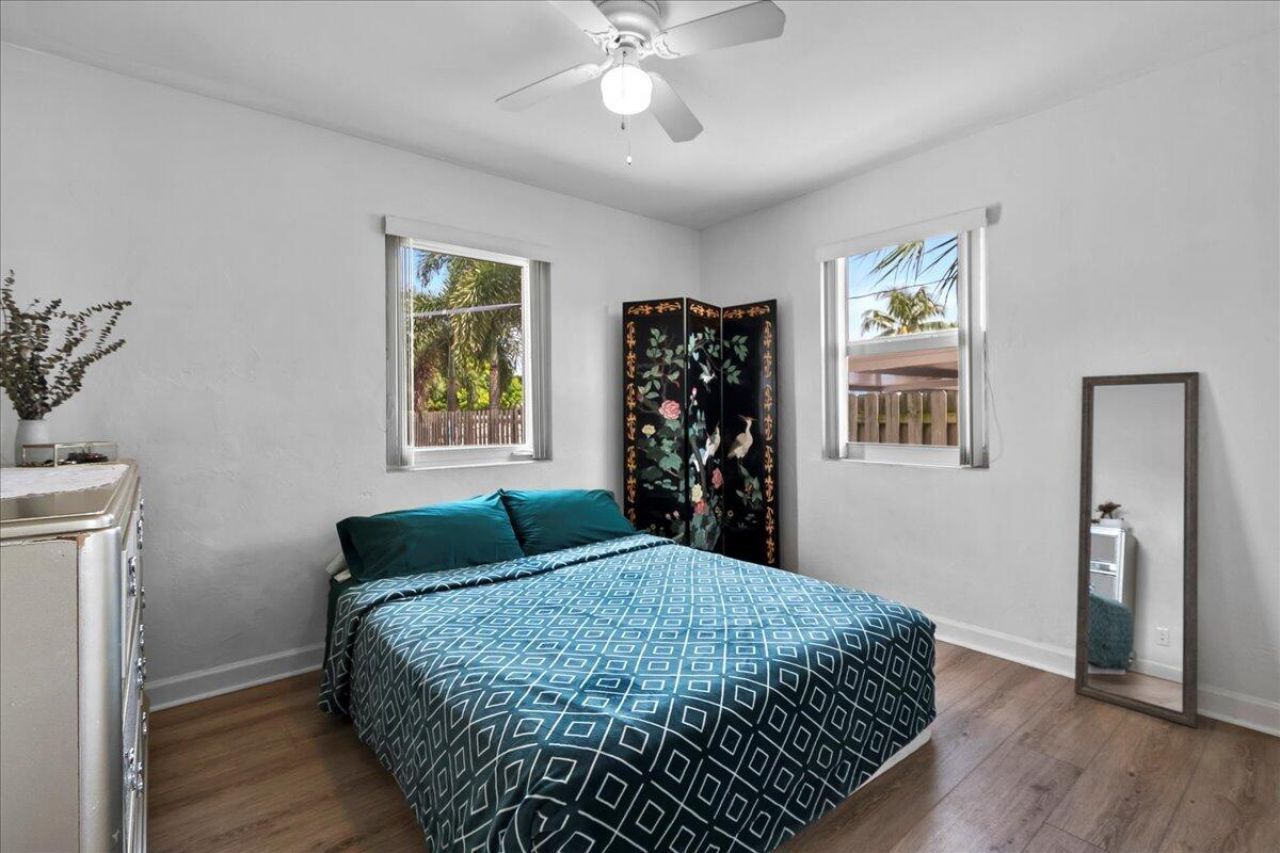 727 Bunker Road, West Palm Beach, FL 33405 Photo