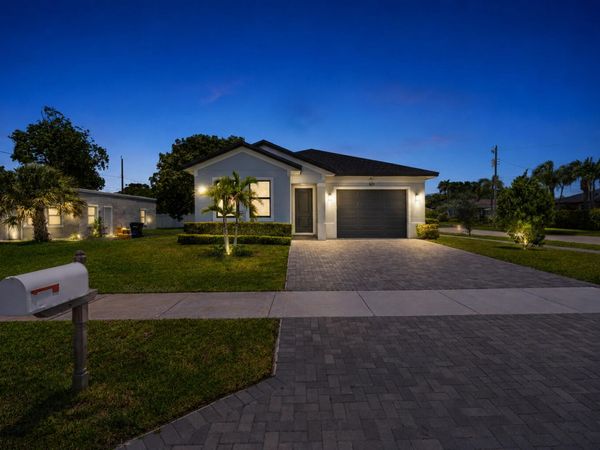 601 SW 3rd Street, Delray Beach, FL 33444