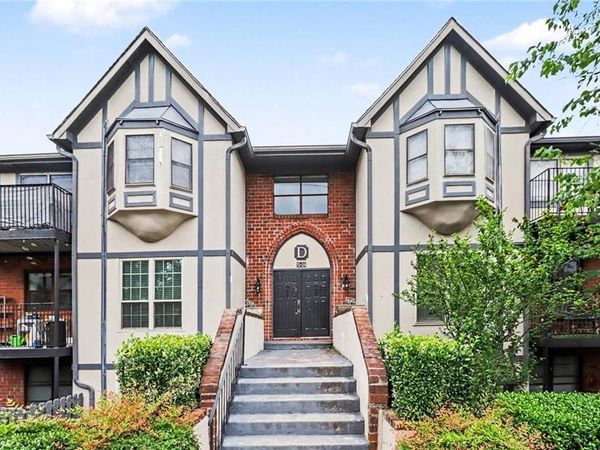 6851 Roswell Road , Unit D17, Atlanta, GA 30328