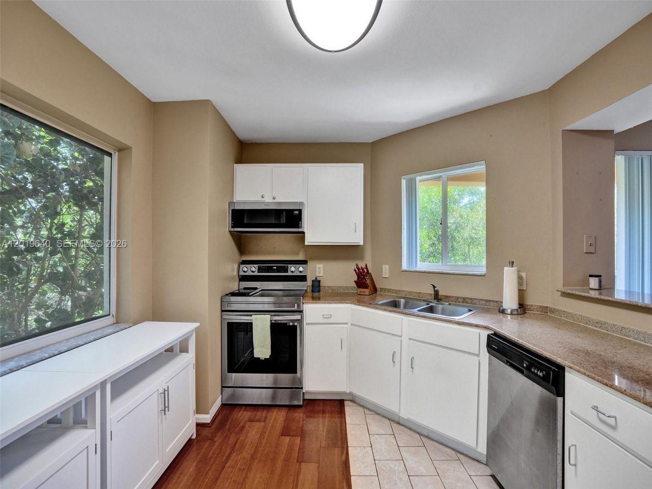 300 Scotia Dr , Unit 206, Hypoluxo, FL 33462 Photo