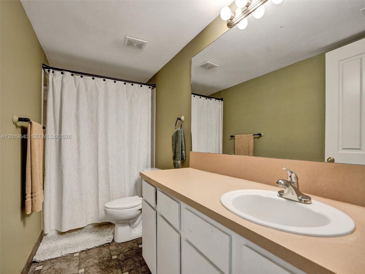 300 Scotia Dr , Unit 206, Hypoluxo, FL 33462 Photo