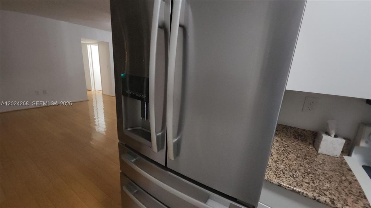 5900 Collins Ave , Unit 404, Miami Beach, FL 33140 Photo