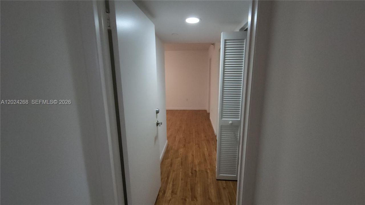 5900 Collins Ave , Unit 404, Miami Beach, FL 33140 Photo