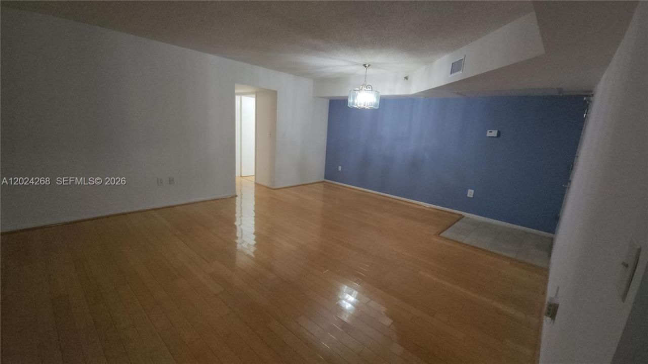 5900 Collins Ave , Unit 404, Miami Beach, FL 33140 Photo