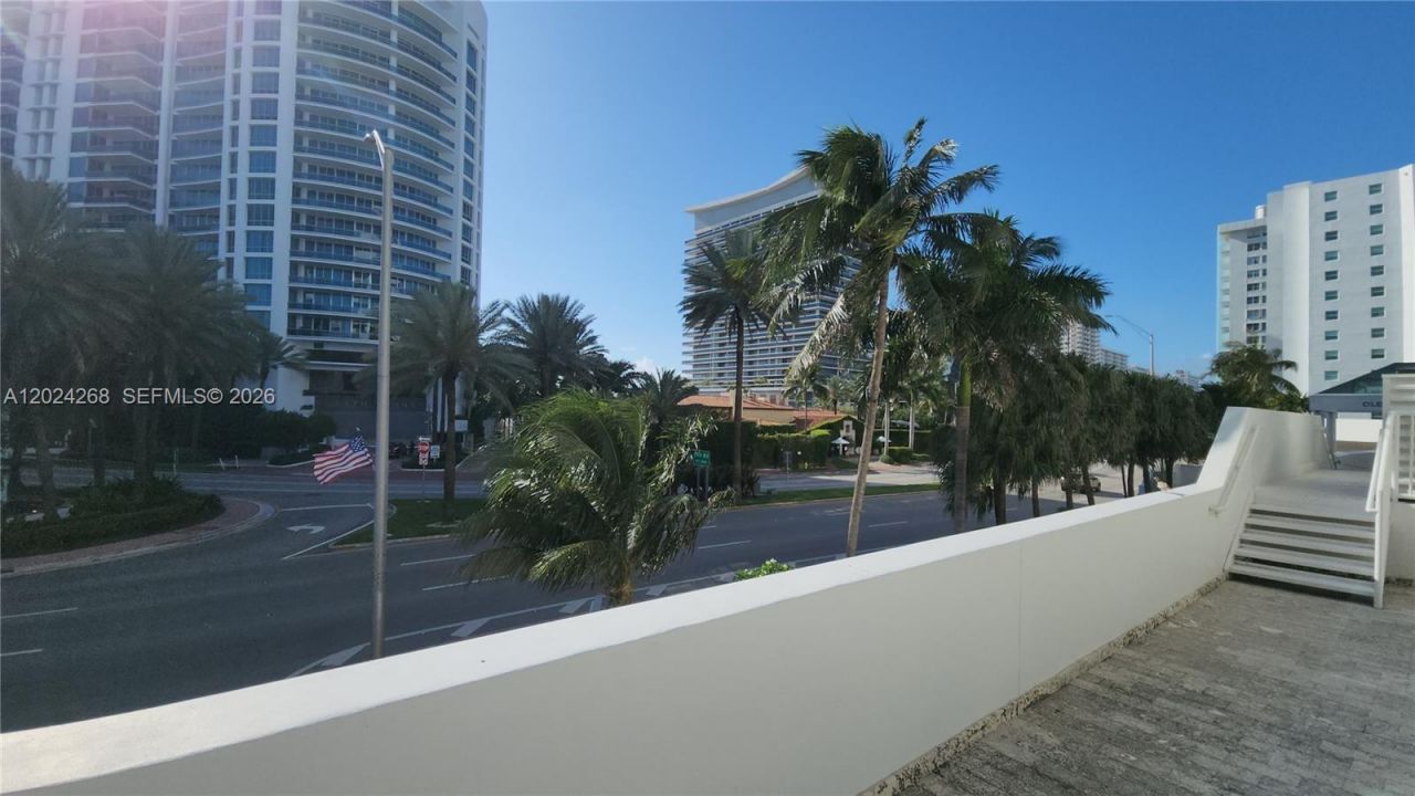 5900 Collins Ave , Unit 404, Miami Beach, FL 33140 Photo