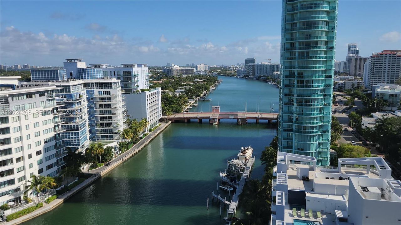 5900 Collins Ave , Unit 404, Miami Beach, FL 33140 Photo