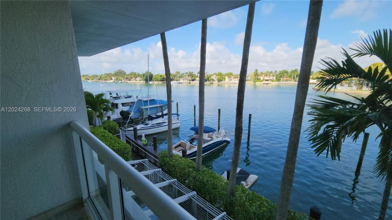 5900 Collins Ave , Unit 404, Miami Beach, FL 33140 Photo