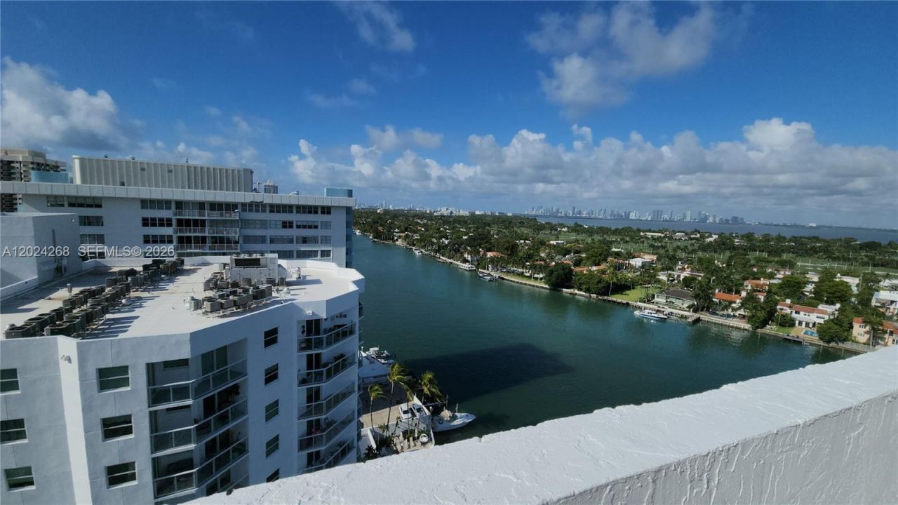 5900 Collins Ave , Unit 404, Miami Beach, FL 33140 Photo