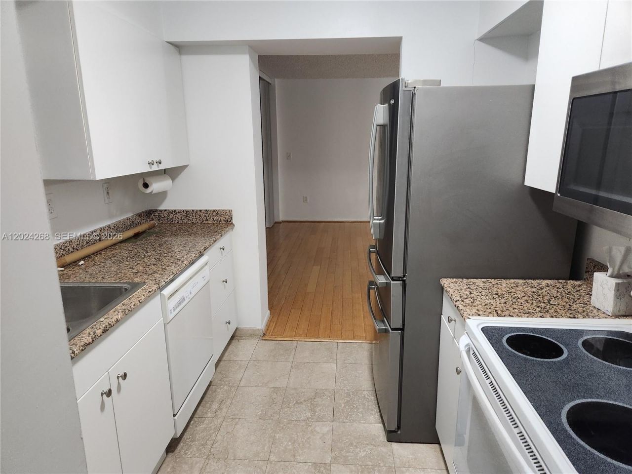 5900 Collins Ave , Unit 404, Miami Beach, FL 33140 Photo