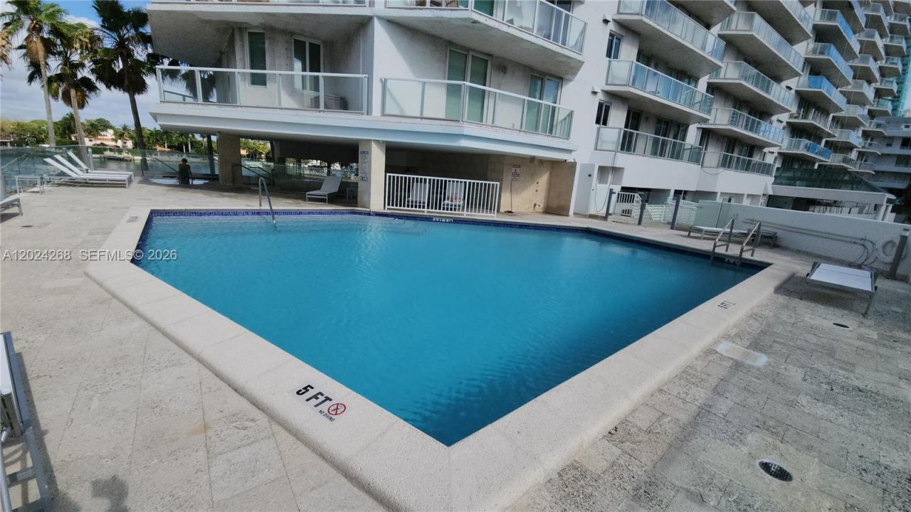 5900 Collins Ave , Unit 404, Miami Beach, FL 33140 Photo