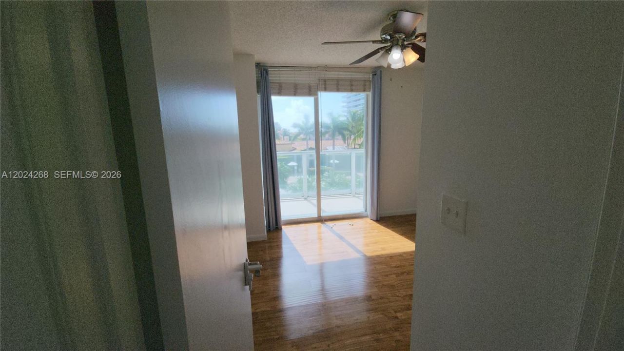 5900 Collins Ave , Unit 404, Miami Beach, FL 33140 Photo