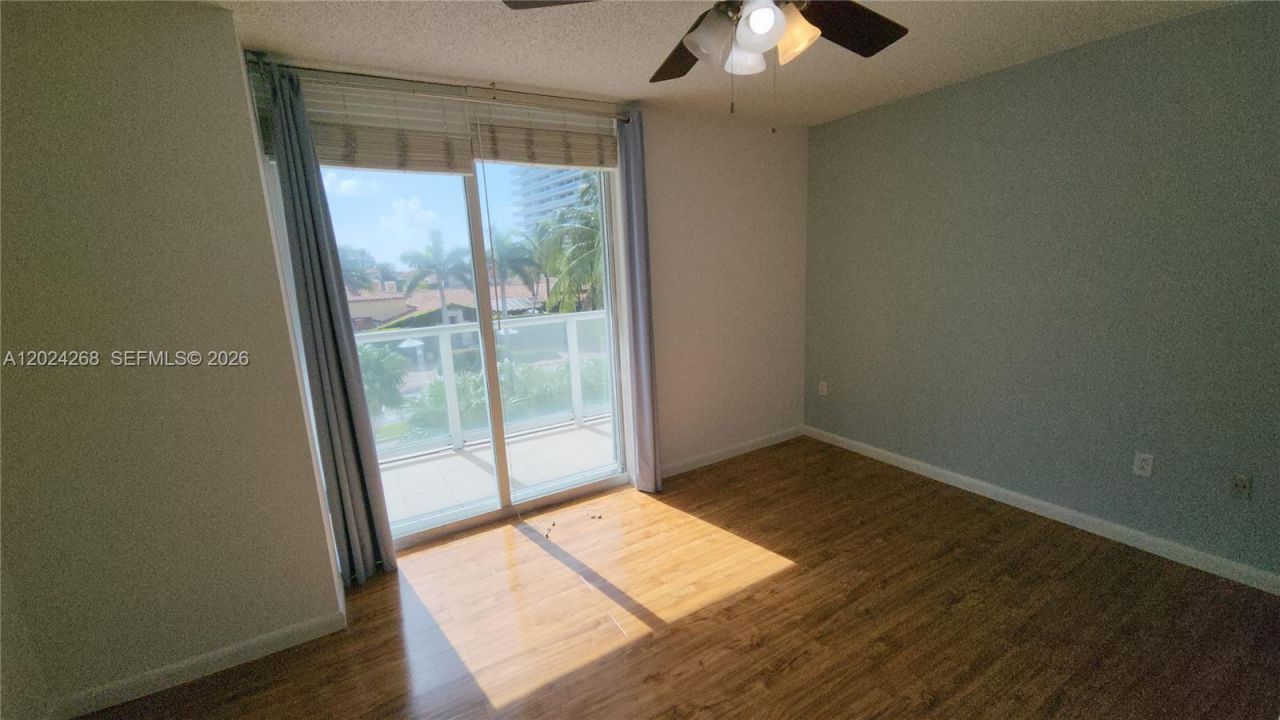 5900 Collins Ave , Unit 404, Miami Beach, FL 33140 Photo