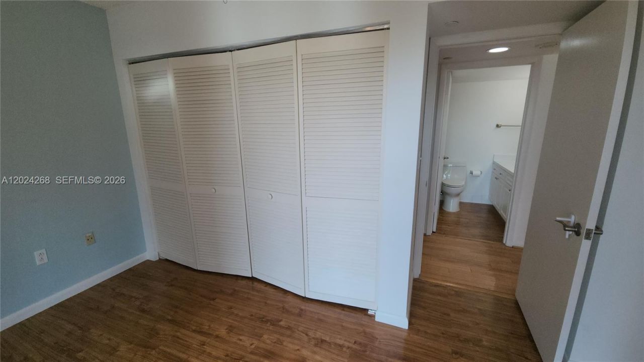 5900 Collins Ave , Unit 404, Miami Beach, FL 33140 Photo