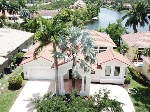 16460 NW 12th St , Pembroke Pines, FL 33028