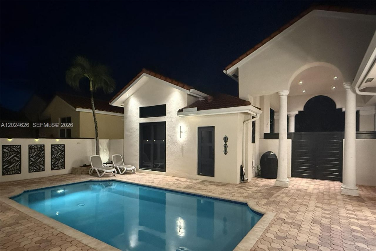 16460 NW 12th St , Pembroke Pines, FL 33028 Photo