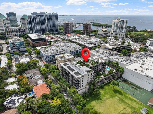 3034 Oak Ave, Unit LPH2, Miami, FL 33133