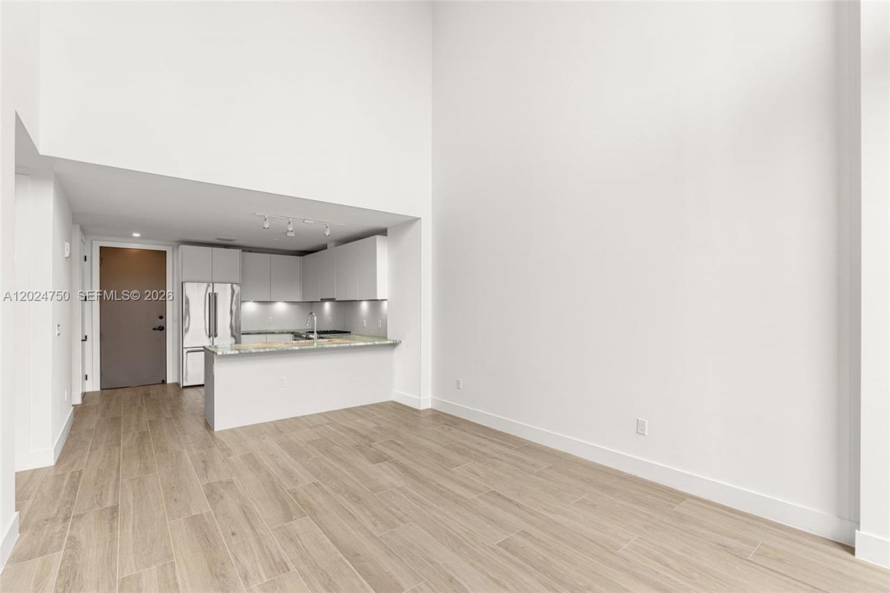 3034 Oak Ave, Unit LPH2, Miami, FL 33133 Photo
