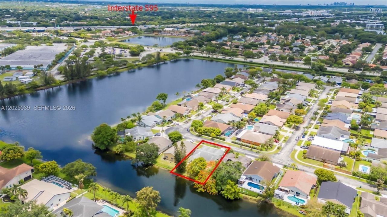 1541 SW 102nd Ter , Davie, FL 33324 Photo