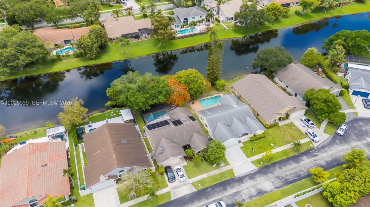 1541 SW 102nd Ter , Davie, FL 33324 Photo