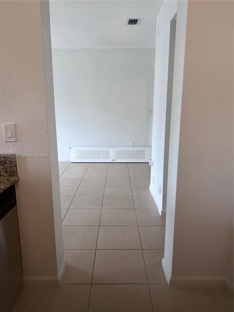 11601 NW 89th St , Unit 222, Doral, FL 33178 Photo