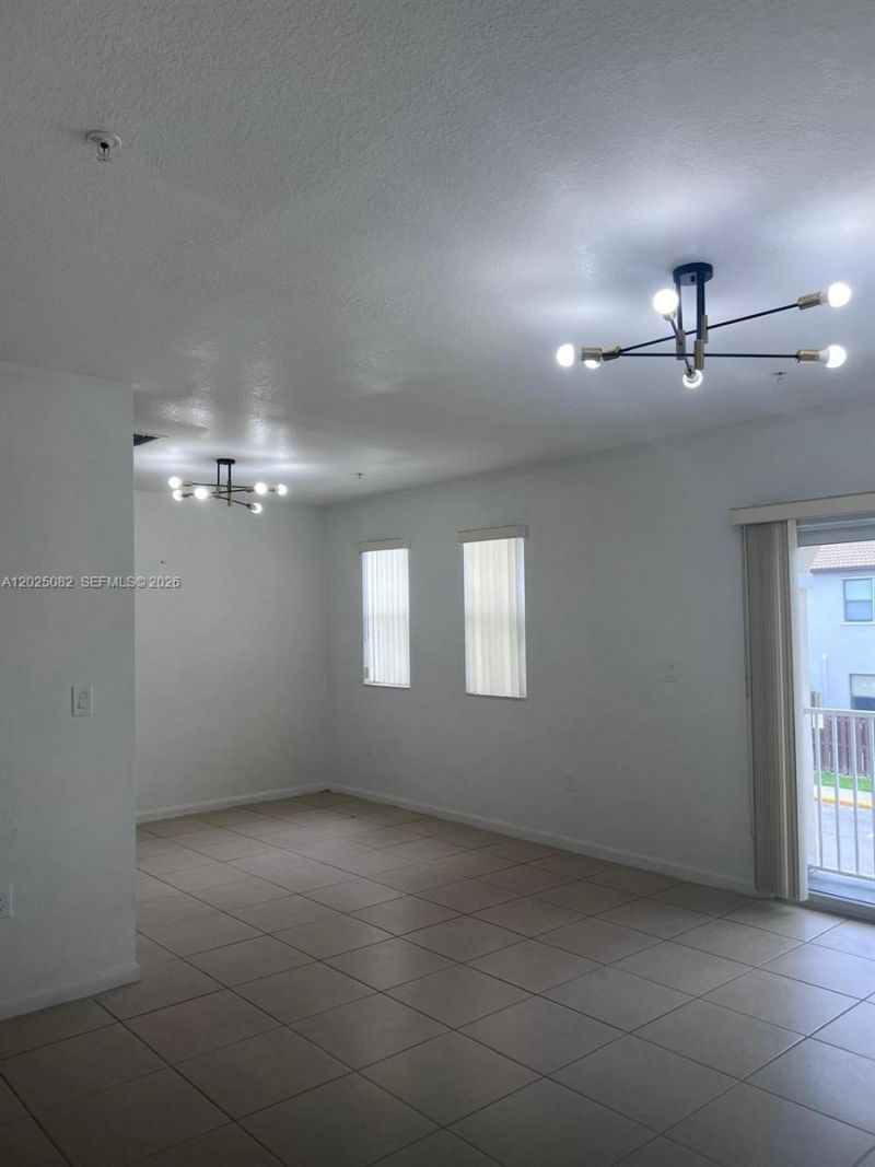 11601 NW 89th St , Unit 222, Doral, FL 33178 Photo