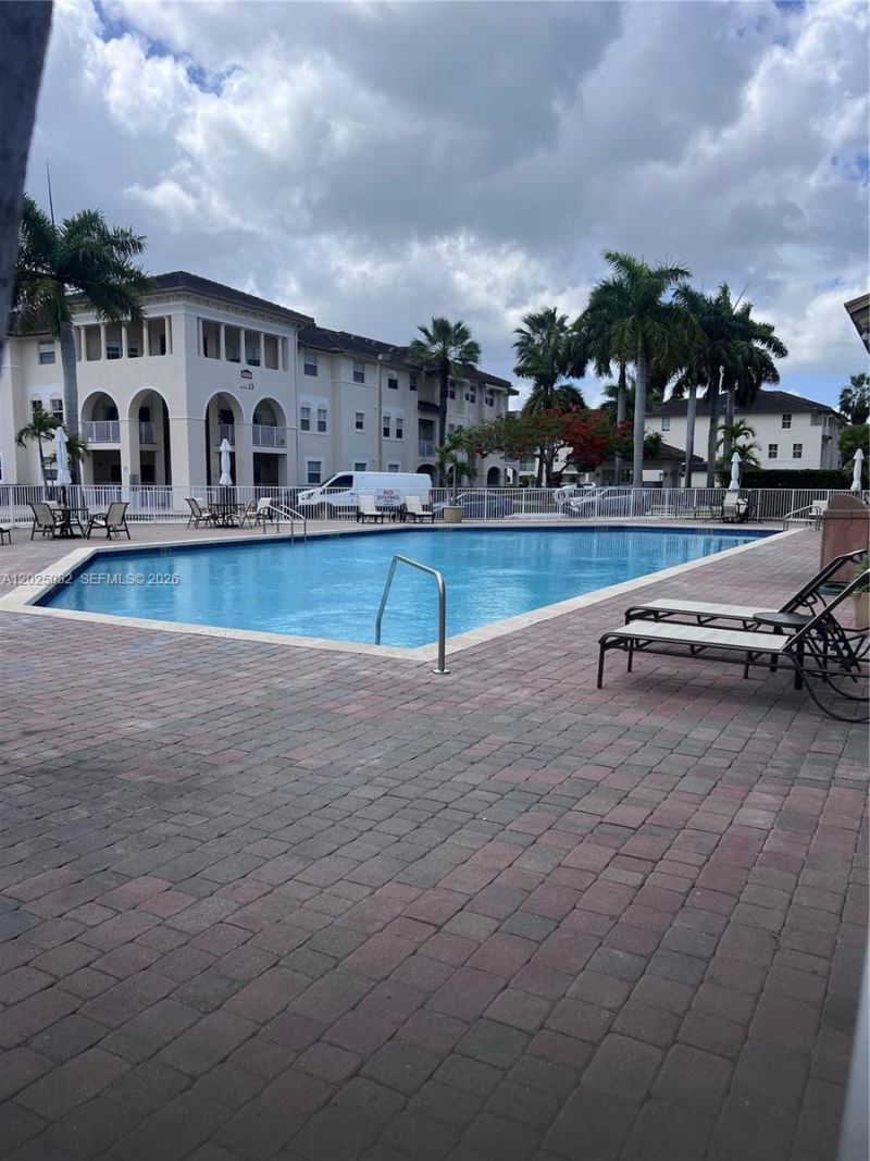 11601 NW 89th St , Unit 222, Doral, FL 33178 Photo