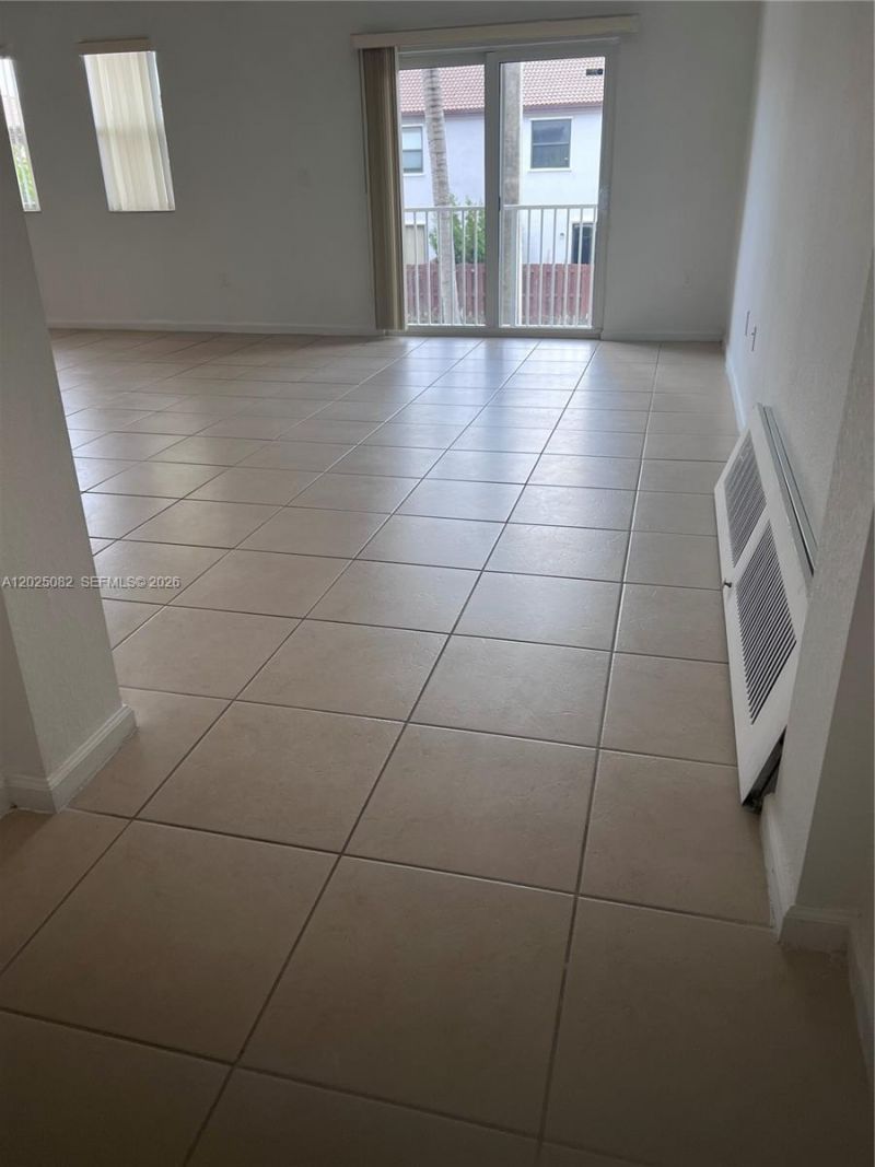 11601 NW 89th St , Unit 222, Doral, FL 33178 Photo