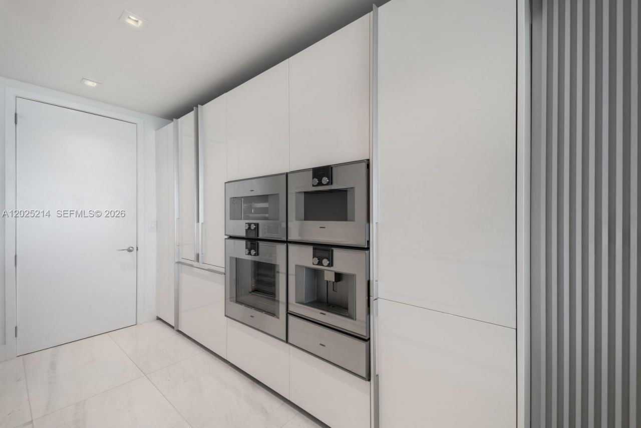 10203 Collins Ave , Unit 403, Bal Harbour, FL 33154 Photo