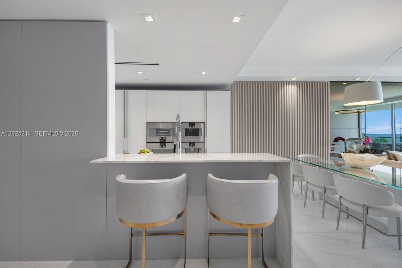 10203 Collins Ave , Unit 403, Bal Harbour, FL 33154 Photo