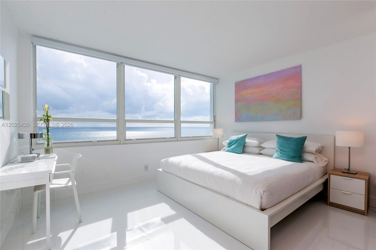 5445 Collins Av , Unit 1730+1232+, Miami Beach, FL 33140 Photo
