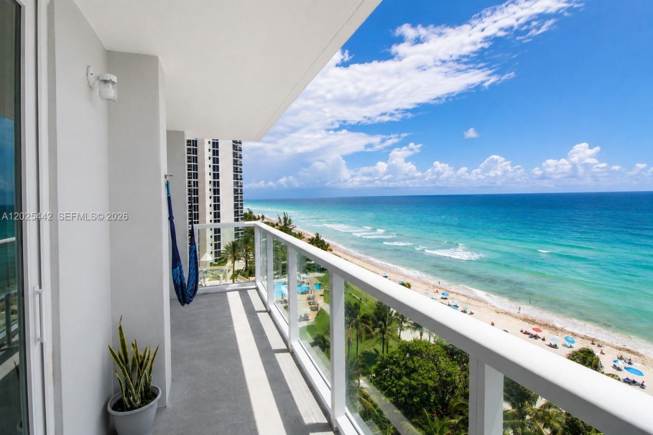 19201 Collins Ave , Unit 916, Sunny Isles Beach, FL 33160 Photo