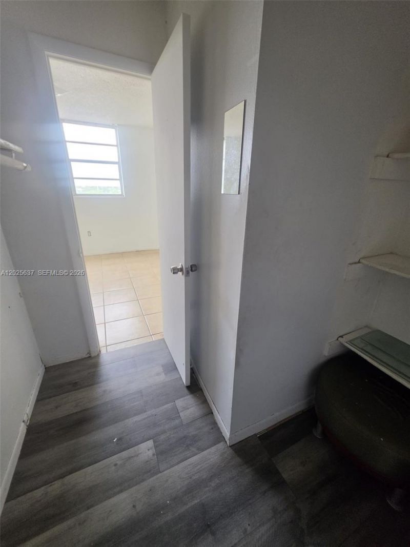 5050 NW 7th St , Unit 610, Miami, FL 33126 Photo