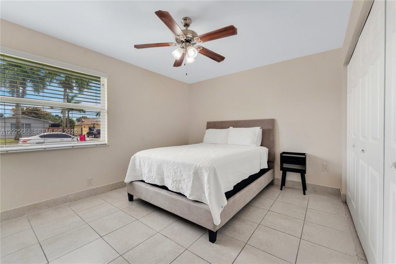 9501 E Palmetto Club Ln E , Unit 9501, Palmetto Bay, FL 33157 Photo