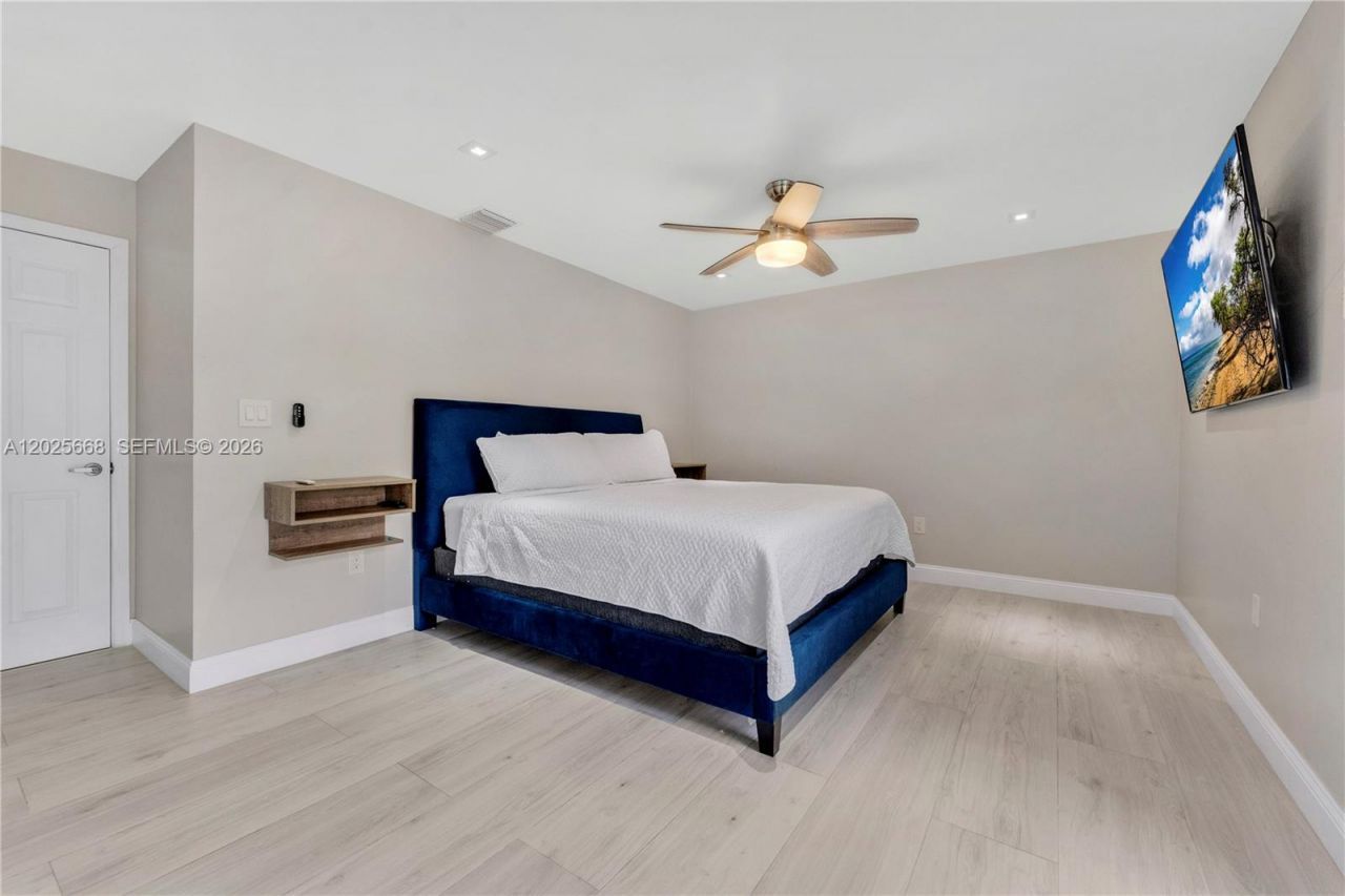 9501 E Palmetto Club Ln E , Unit 9501, Palmetto Bay, FL 33157 Photo