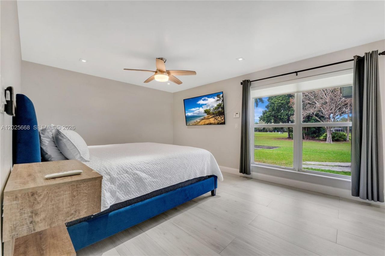 9501 E Palmetto Club Ln E , Unit 9501, Palmetto Bay, FL 33157 Photo
