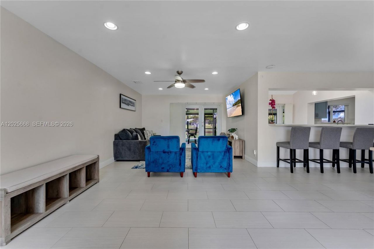 9501 E Palmetto Club Ln E , Unit 9501, Palmetto Bay, FL 33157 Photo