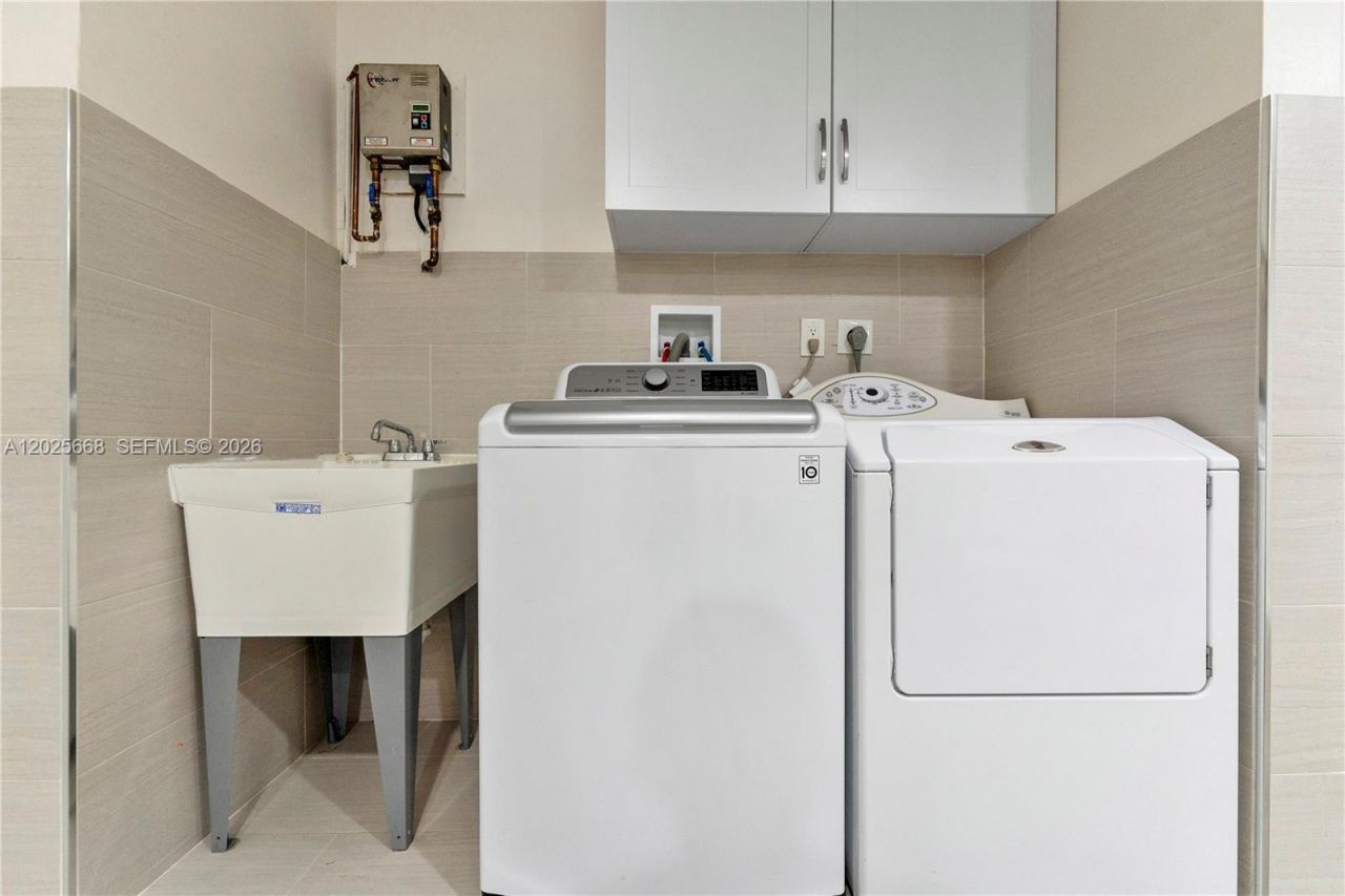 9501 E Palmetto Club Ln E , Unit 9501, Palmetto Bay, FL 33157 Photo