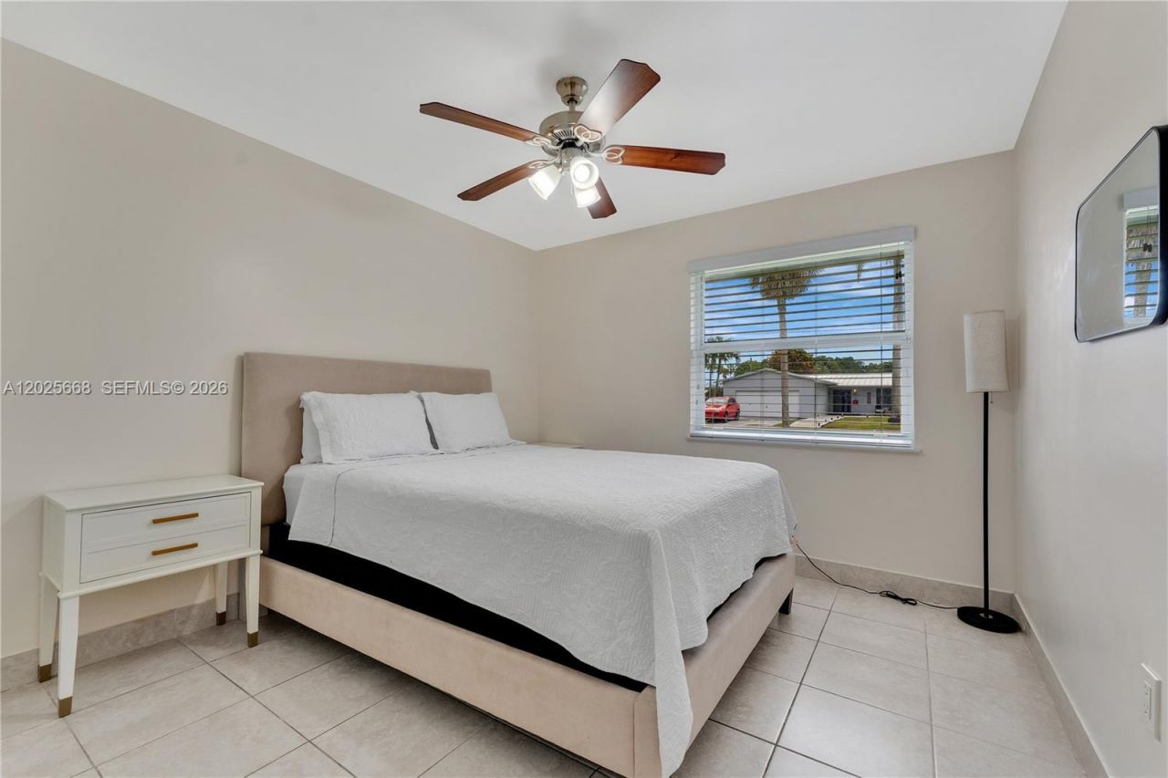 9501 E Palmetto Club Ln E , Unit 9501, Palmetto Bay, FL 33157 Photo