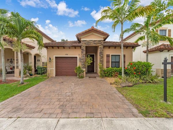 134 NE 23rd Ter , Homestead, FL 33033