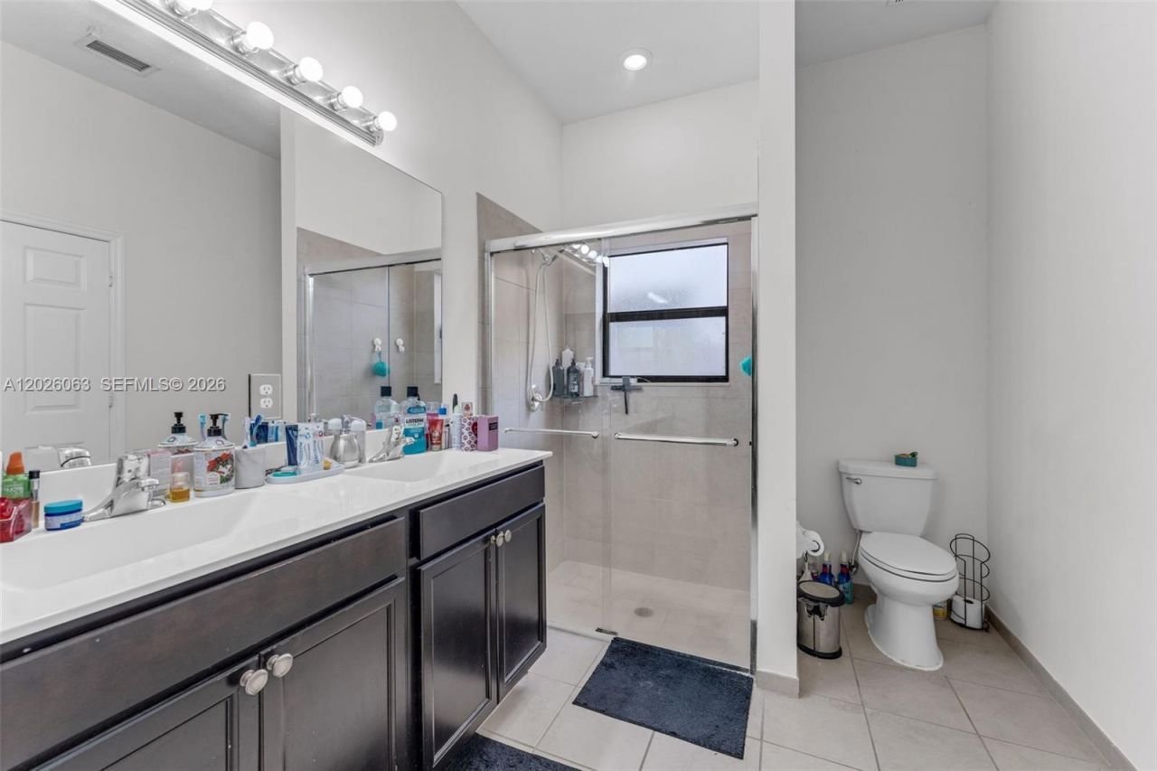 134 NE 23rd Ter , Homestead, FL 33033 Photo