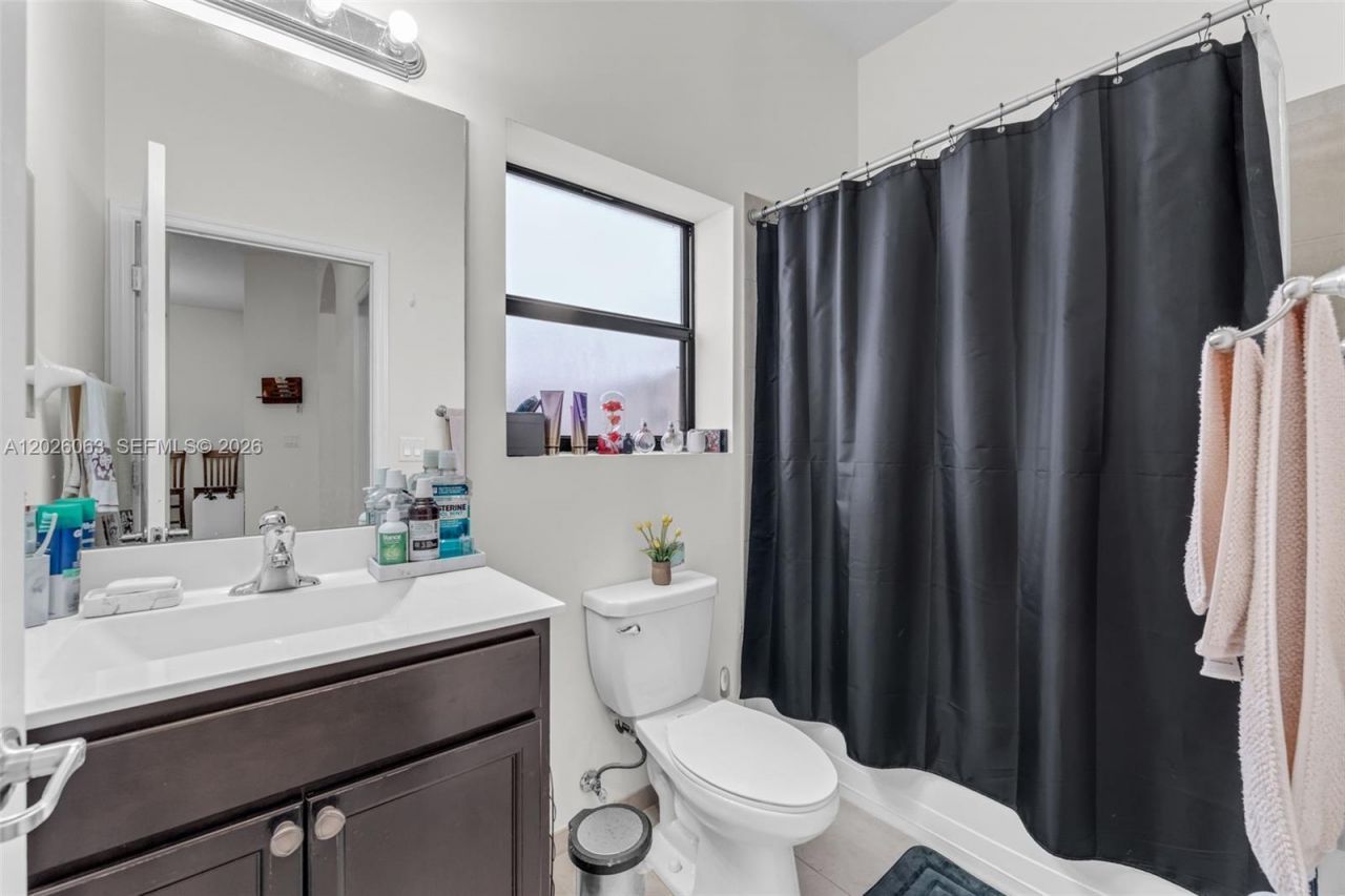 134 NE 23rd Ter , Homestead, FL 33033 Photo