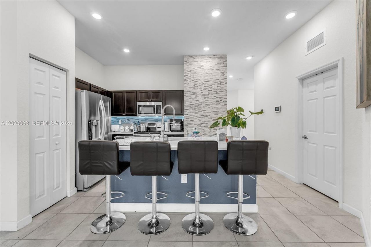 134 NE 23rd Ter , Homestead, FL 33033 Photo